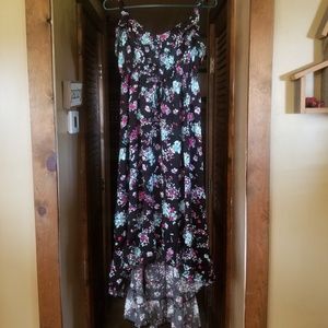 TORRID FLORAL DRESS HIGH LOW SIZE 0 (Large)
